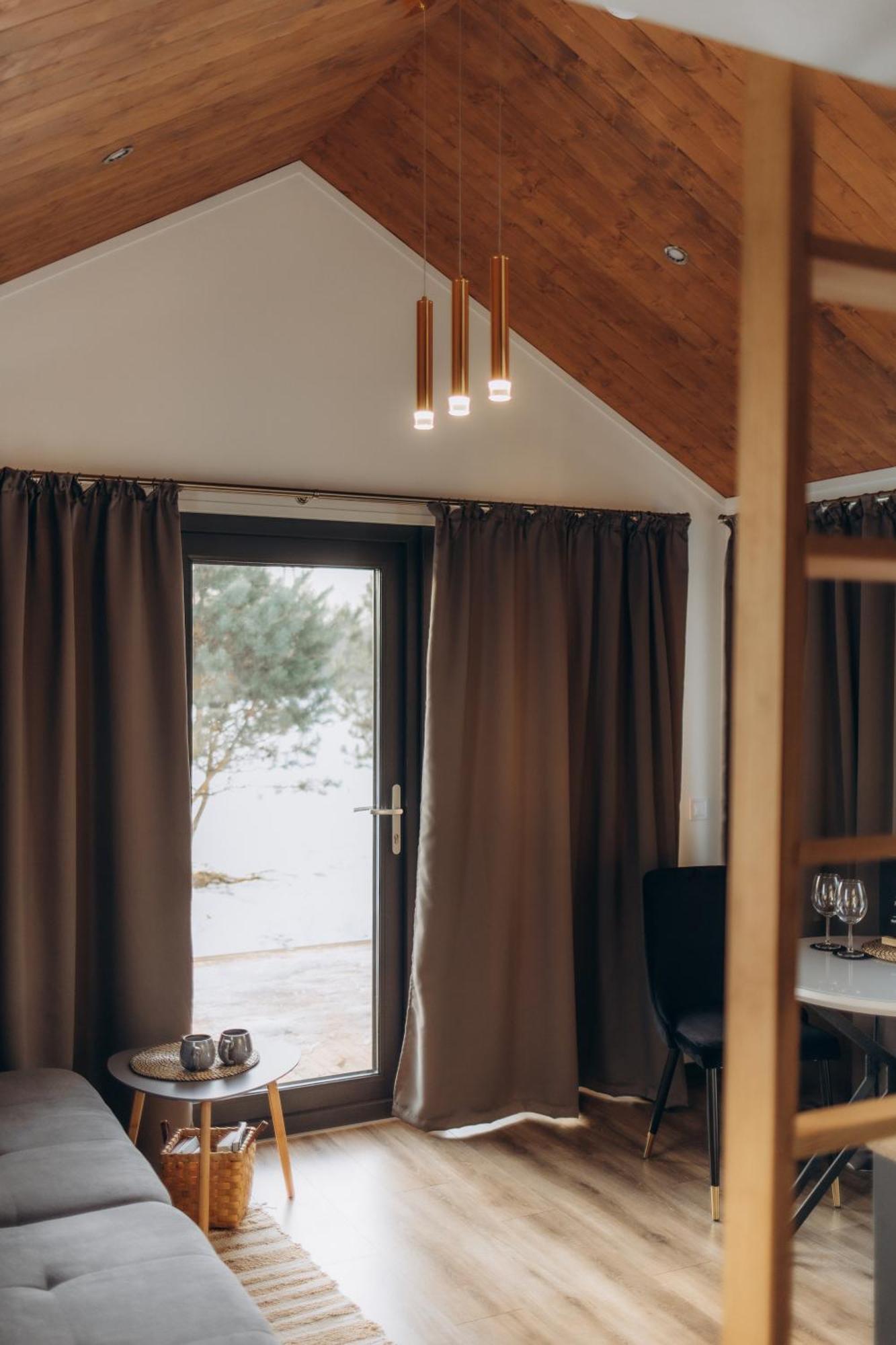 Atputas Komplekss Pazust Priedes - Sunset House Bernāti Exterior foto